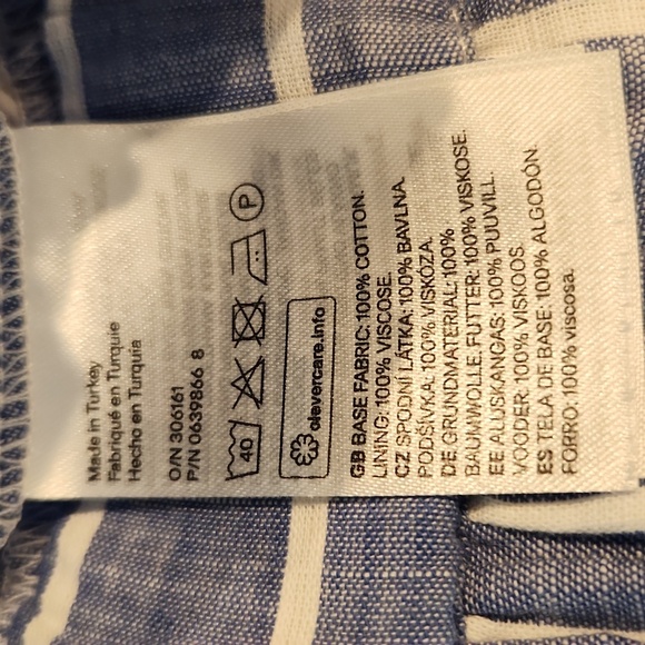 H&M -Blue Striped Women's Shorts- Size 2 - Picture 3 of 4